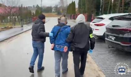 Zdecydowana reakcja buskich kryminalnych zapobiegła utracie ponad 22 tysięcy złotych przez starszą mieszkankę gminy Busko-Zdrój. 