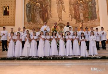 W niedzielę, 30 sierpnia 2020r. odbyła się uroczystość Pierwszej Komunii Świętej w parafii Św. Brata Alberta w Busku-Zdroju. Zapraszamy do obejrzenia fotorelacji z wydarzenia.
