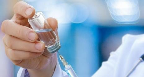 Bezpłatne, bezpieczne i skuteczne - mimo to z programu szczepień przeciw wirusowi HPV korzysta zbyt mało dzieci i młodzieży. Najnowsze dane pokazują, że w województwie świętokrzyskim zaszczepiło się niewiele ponad 15 proc. uprawnionych. Lekarze alarmują, że to jedna z najważniejszych metod zapobiegania nowotworom, z której wciąż korzysta zbyt mało rodzin.