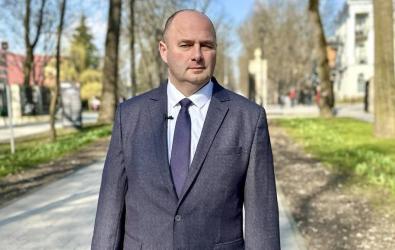 Paweł Sarna, kandydat na stanowisko burmistrza miasta i gminy Busko-Zdrój, prezentuje swój Spot Wyborczy.