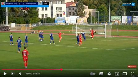 W czwartek, 21 sierpnia 2025 roku, na Stadionie Miejskim w Busku-Zdroju rozegrano spotkanie 4. kolejki Keeza 4 Ligi sezonu 2025/26. Gospodarze, AKS 1947 Busko-Zdrój, zmierzyli się z drużyną Victorii 2015 Skalbmierz i po zaciętym meczu odnieśli zwycięstwo 1:0 (0:0).