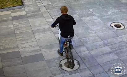 Policjanci z Solca-Zdroju zatrzymali 30-letniego mężczyznę podejrzanego o kradzież roweru wartego 1600 złotych. Do zdarzenia doszło w minioną sobotę w centrum kurortu, gdzie jednoślad pozostawił w stojaku 18-letni mieszkaniec gminy. Dzięki pracy śledczych i analizie monitoringu podejrzany został ujęty. W chwili zatrzymania był nietrzeźwy, miał ponad 2 promile alkoholu w organizmie.