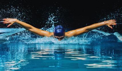 We wtorek, 11 listopada 2025 roku, w Narodowe Święto Niepodległości, na Pływalni Miejskiej im. Stefana Komendy przy ul. Grotta 3a w Busku-Zdroju odbędzie się IX Buski Maraton Pływacki organizowany przez Buski Ośrodek Sportu i Rekreacji. Tegorocznej edycji przyświeca hasło Każdy ruch to krok ku wolności.