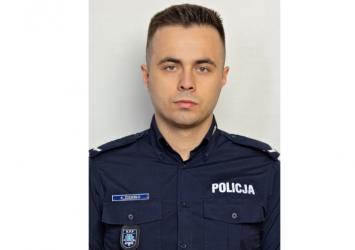 Sierż. Karol Zdziebło jest dzielnicowym miejskim w rejonie służbowym nr II w Busku-Zdroju. Od 16 lutego 2026 r. trwa plebiscyt na SuperDzielnicowego 2026, organizowany w ramach kampanii #DzielnicaBEZstrachu przez Komendę Główną Policji, Telewizję Puls i ekipę serialu Dzielnica strachu. Celem jest wyróżnienie dzielnicowych za ich pracę i zaangażowanie.