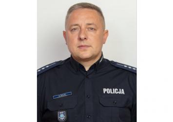 St. asp. Michał Zwolski jest dzielnicowym pozamiejskim w rejonie służbowym nr VI, obejmującym część gminy Busko-Zdrój. Od 16 lutego 2026 r. trwa plebiscyt na SuperDzielnicowego 2026, organizowany w ramach kampanii #DzielnicaBEZstrachu przez Komendę Główną Policji, Telewizję Puls i ekipę serialu Dzielnica strachu. Celem jest wyróżnienie dzielnicowych za ich pracę i zaangażowanie.