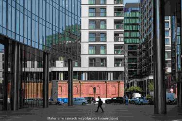 Przedsiębiorcy, którzy planują lub realizują inwestycje na terenie województw świętokrzyskiego, podkarpackiego, podlaskiego, dolnośląskiego oraz wielkopolskiego, mogą skorzystać w Alior Banku z preferencyjnych pożyczek unijnych wspierających transformację energetyczną firm.