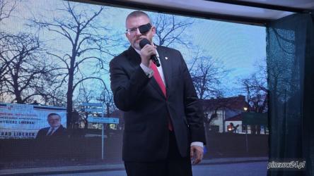 Końcowy etap kampanii wyborczej w Pińczowie wchodzi w decydującą fazę. Dziś mieszkańcy miasta i gminy mieli okazję spotkać się z kandydatem na burmistrza oraz przedstawicielami władz ugrupowania, które go popiera. Zapraszamy do obejrzenia zapisu transmisji na żywo.