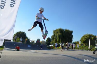 Deskorolki, rolki, BMX-y i hulajnogi opanują w sobotę skatepark w Busku-Zdroju. 12 września odbędzie się tam VII Młodzieżowy Festiwal Sportów Miejskich. W programie znalazły się pokazy, warsztaty z instruktorami oraz sportowa rywalizacja. Organizatorzy zapraszają zarówno osoby, które mają już doświadczenie, jak i tych, którzy dopiero chcą spróbować swoich sił.