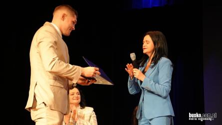 Jak radzić sobie z presją rówieśniczą, lepiej rozumieć własne emocje i unikać współczesnych zagrożeń związanych z uzależnieniami? Między innymi tym tematom poświęcony był XXIV Festiwal Zdrowia im. Zbigniewa Kociuby, który odbył się dziś, 2 października, w Buskim Samorządowym Centrum Kultury.