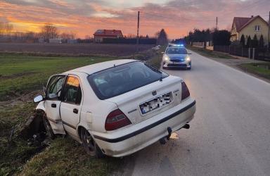 Wczoraj buska policja interweniowała w sprawie zdarzenia drogowego, które miało miejsce w gminie Pacanów. Zgłoszenie odnoszące się do nietrzeźwego kierowcy, który uciekł z miejsca kolizji, doprowadziło do zatrzymania 47-latka.