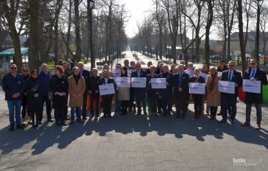 W sobotę, 9 marca Koalicja Obywatelska oficjalnie przedstawiła swoich kandydatów na nadchodzące wybory samorządowe podczas konferencji prasowej zorganizowanej w Busku-Zdroju.