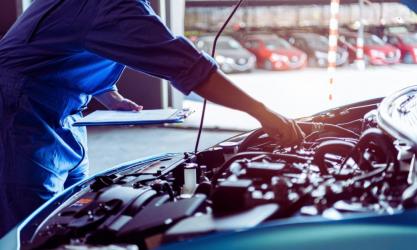 Od piątku, 19 września 2025 roku, obowiązują nowe, wyższe stawki za obowiązkowe badania techniczne pojazdów. Zmiana wynika z rozporządzenia Ministra Infrastruktury, które zostało podpisane 3 września przez wiceministra Stanisława Bukowca i opublikowane dzień później w Dzienniku Ustaw.