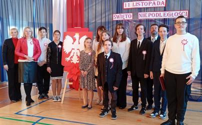 Akademia w Specjalnym Ośrodku Szkolno-Wychowawczym dla Niepełnosprawnych Ruchowo Busku-Zdroju przypomniała, że wolność i niepodległość są najcenniejszym dobrem narodu.