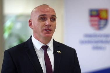 O zarządzaniu miastem w warunkach trwającej wojny oraz o tym, czego polskie samorządy mogą się nauczyć od ukraińskich w dziedzinie zarządzania kryzysowego, obrony cywilnej i ochrony ludności opowiedział Serwisowi Samorządowemu PAP burmistrz ukraińskiego Mikołajowa Ołeksandr Sienkiewycz.