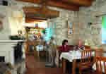 Go�ciniec Ders�awa zaprasza wszystkich smakoszy do spr�bowania kuchni ponidzia�skiej oraz innych smacznych potraw. W lochach z go�cin� witamy Was codziennie. Zapewniamy szeroki wyb�r smacznych potraw, niepowtarzalny kameralny klimat zamkowych loch�w, oraz mi��  i fachow� obs�ug�.,szeroki wyb�r smacznych potraw, niepowtarzalny,kameralny klimat zamkowych loch�w,mi�a i fachow� obs�uga,nocleg,spanie,noclegi,hotel,busko,0603 655 059