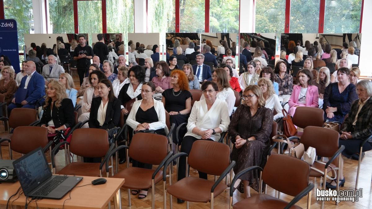 https://swietokrzyskie.info/wiadomosci/foto/2026_10/43686_dzien_edukacji_004.JPG