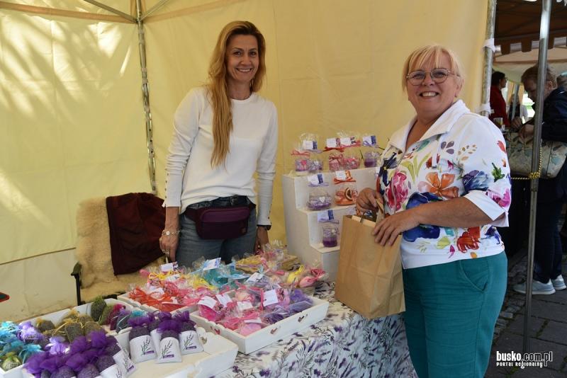 Festiwal Kwiatów w Busku-Zdroju trwa. Za nami drugi dzień pełen atrakcji (foto). Foto: 42989_festiwal_kwiatow_dzien_drugi_2026_011.JPG 