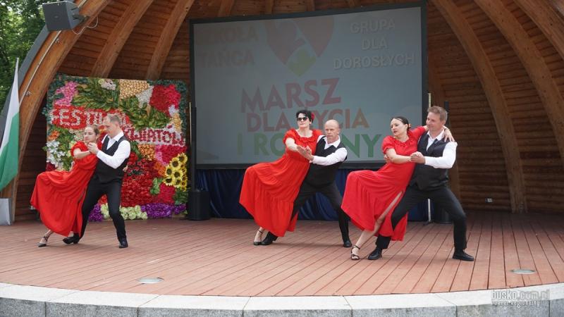 Marsz dla �ycia i Rodziny przeszed� ulicami Buska-Zdroju. W Parku Zdrojowym odby� si� rodzinny festyn (foto). Foto: 42994_marsz_dla_zycia_busko_2026_123.JPG 