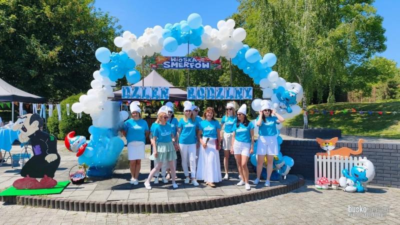 Wioska Smerf�w na buskich Gliniankach. Wyj�tkowy Dzie� Rodziny w 'Malucholandii' (foto). Foto: 42998_dzien_rodziny_zlobek-malucholandia_2026_097.jpg 