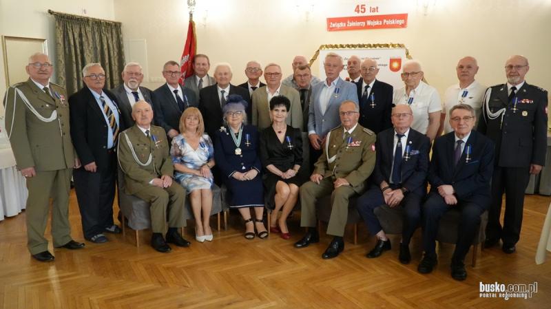 Uroczyste obchody 45-lecia Zwi�zku �o�nierzy Wojska Polskiego w Busku-Zdroju. Foto: 43029_45lecie_kola5_zzwp_busko_2026_107.jpg 