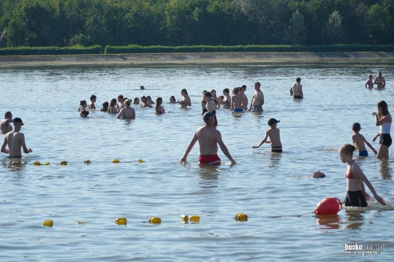 Otwarcie zbiornika w Radzanowie. T�umy i widowiskowy Puchar Polski Strongman 2026. Foto: 43080_otwarcie_zbiornika_radzanow_2026_dron_111.JPG 