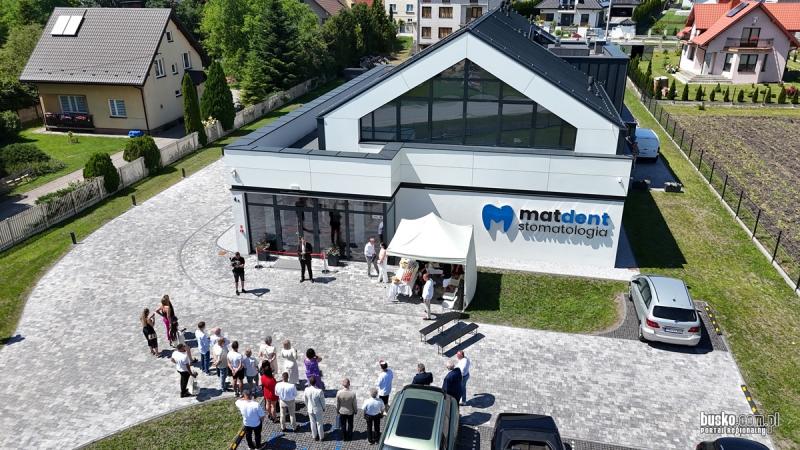 Matdent oficjalnie otwarty. Nowa klinika stomatologiczna w Busku-Zdroju rozpoczęła działalność. Foto: 43081_otwarcie_kliniki_matdent_busko_2026101.JPG 