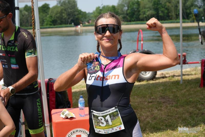 Cross Triathlon Tour 2026 w Radzanowie. Upa� nie powstrzyma� zawodnik�w. Foto: 43090_triathlon_radzanow_2026_062.jpg 