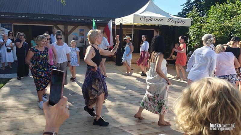 Karol Okrasa w Miku�owicach. W�oska fiesta i 10. urodziny Olejarni Zag�oby przyci�gn�y mi�o�nik�w dobrego smaku. Foto: 43091_10lecie_olejarnia_zagloby_2026_125.jpg 