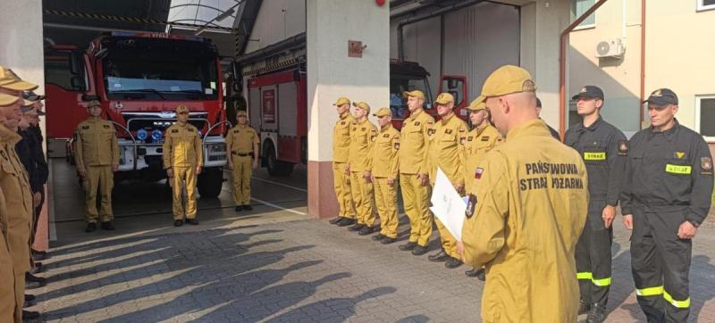 Zmiany kadrowe w PSP Busko-Zdrój. Awanse i nowi strażacy od 1 lipca 2026 roku. Foto: 43131_zmiany_kadrowe_straz_busko_4.jpg 