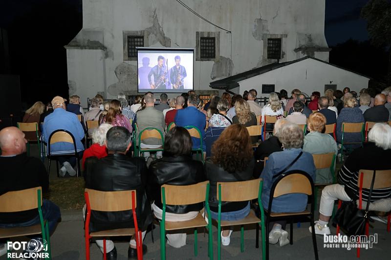 The WHOOP Group otworzy� Dni Ponidzia 2026. Muzyczny wiecz�r w Starej Synagodze w Pi�czowie. Foto: 43133_koncert_synagoga_stara_the_whoop_group_017.JPG 