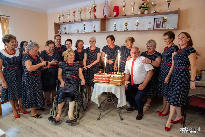 Jubileusz 15-lecia Stowarzyszenia Ko�o Gospody� Wiejskich 'Nadwi�lanki' (foto). Foto: 43172_15lecie_kgw_nadwislanki_2026_032.jpg 