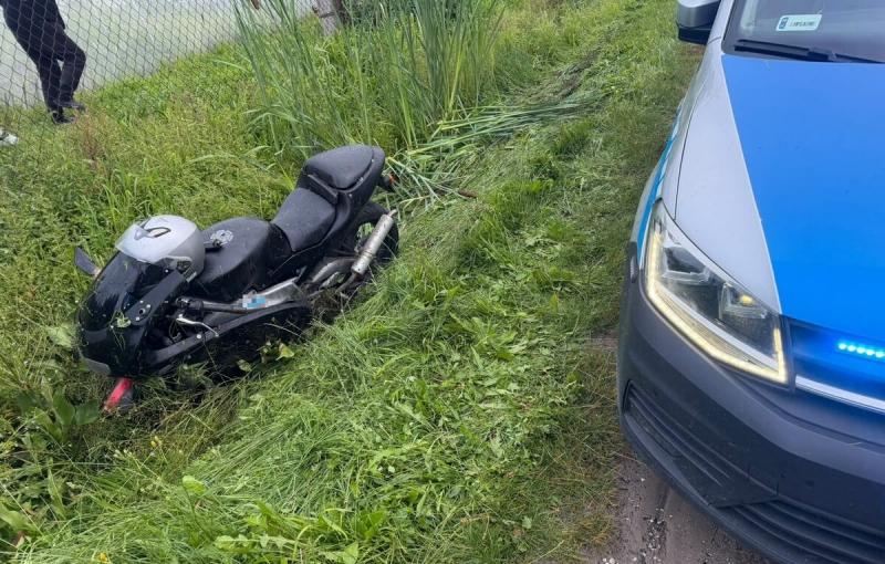Pijany motocyklista ucieka� przed policj�. To ju� drugi po�cig za tym samym 29-latkiem. Foto: 43182_pijany_motocyklista_uciekal_przed_policja_1.jpg 
