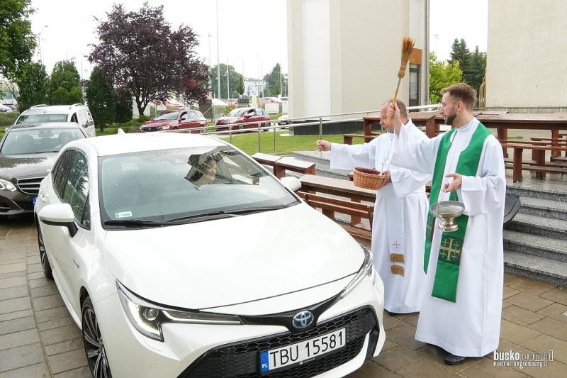 Uroczystość ku czci św. Krzysztofa w Busku-Zdroju. Po Mszy Świętej poświęcono pojazdy. Foto: 43216_swieto_kierowcow_msza_busko_2026__071.JPG 