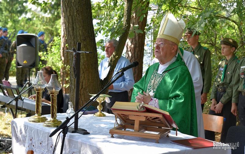 82. rocznica niemieckiej egzekucji w Lesie We�eckim. Mieszka�cy oddali ho�d zamordowanym (foto). Foto: 43221_uroczystosci_las_welecki_025.jpg 