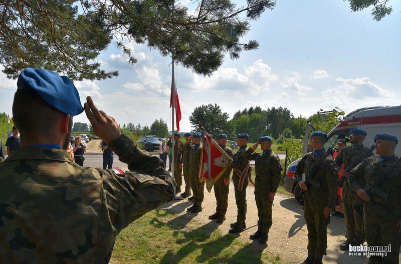 82. rocznica niemieckiej egzekucji w Lesie We�eckim. Mieszka�cy oddali ho�d zamordowanym (foto). Foto: 43221_uroczystosci_las_welecki_045.jpg 