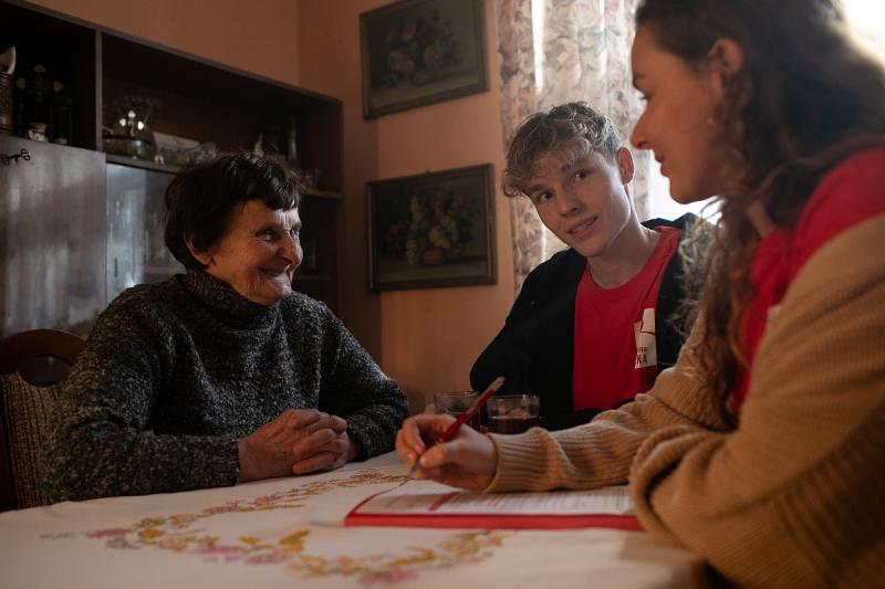 Potrzebnych jest jeszcze ponad 100 Wolontariuszy Szlachetnej Paczki w wojew�dztwie �wi�tokrzyskim. Foto: 43322_szlachetna_paczka__004.jpg 