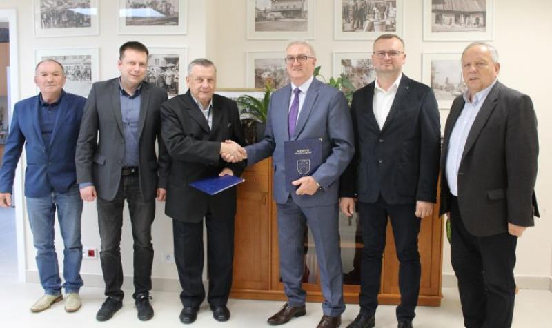 Wkr�tce ruszy rozbudowa Hospicjum w Busku-Zdroju. Inwestycja za ponad 3,4 mln z�. Foto: 43347_rozbudowa_hospicjum_busko_4.JPG 