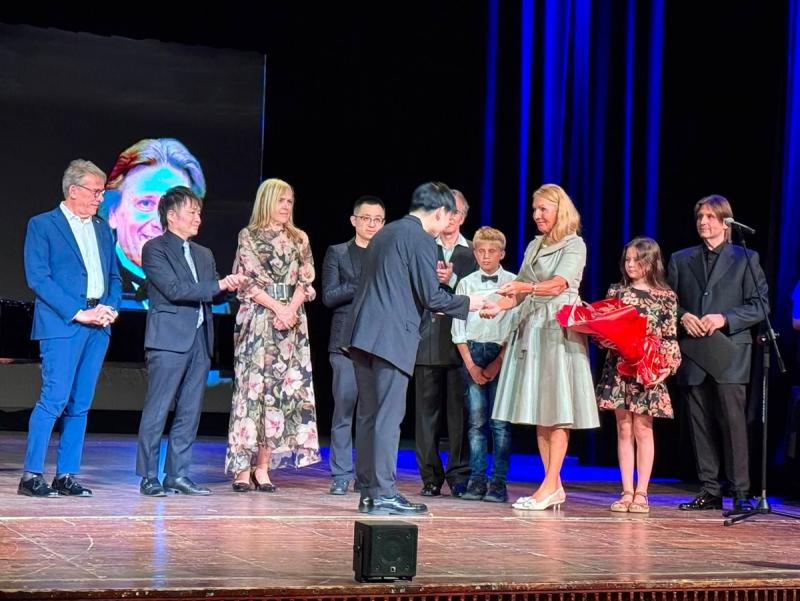 XI Mi�dzynarodowy Konkurs Pianistyczny w Busku-Zdroju zako�czony. M�odzi piani�ci zachwycili juror�w. Foto: 43363_final_konkursu_pianistycznego_2026_038.jpg 