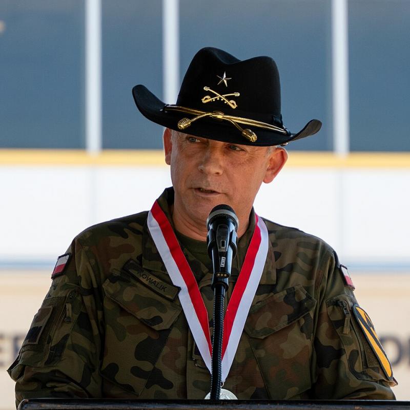 Rafa� Kowalik z Buska-Zdroju genera�em dywizji. Wa�ny awans podczas �wi�ta Wojska Polskiego. Foto: 43367_Brig_Gen_Rafal_Kowalik_2025.jpg 