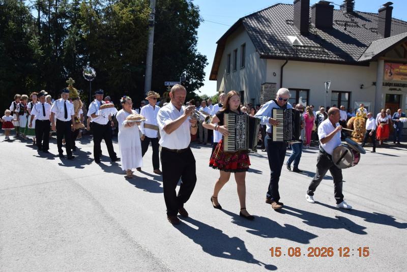 Do�ynki Parafialne w Sza�cu 2026. Mieszka�cy podzi�kowali za tegoroczne plony. Foto: 43386_dozynki_parafialne_szaniec_2026014.jpg 