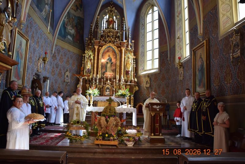 Do�ynki Parafialne w Sza�cu 2026. Mieszka�cy podzi�kowali za tegoroczne plony. Foto: 43386_dozynki_parafialne_szaniec_2026031.jpg 