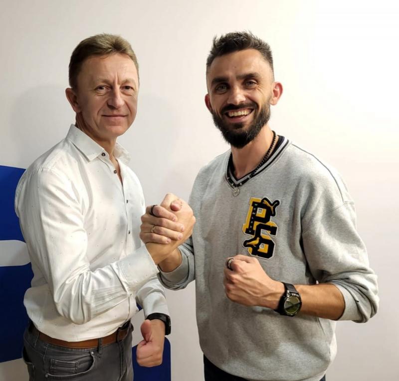 Adam Kszczot go�ciem V P�maratonu Buskiego. Wielkie nazwisko polskiej lekkoatletyki w Busku-Zdroju. Foto: 43395_adam_kzczot_zaprasza_na_polmaraton.jpg 