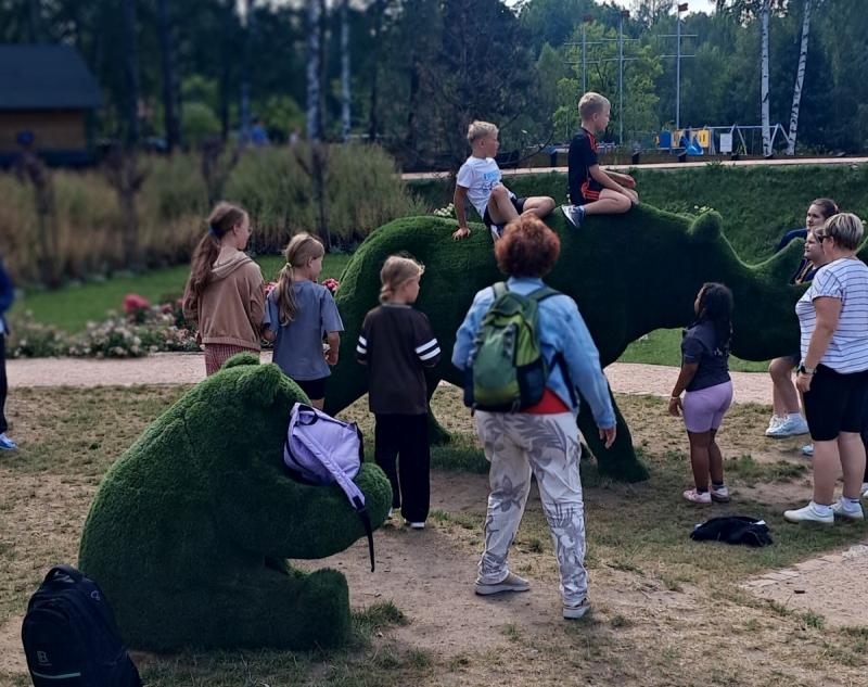 Dzieci odkrywa�y NOE PARK. Wyj�tkowa wycieczka Stowarzyszenia Razem Dzieciom. Foto: 43413_stowarzyszenie_razem_dzieciom_wyjazd_do_neo_park_009.jpg 