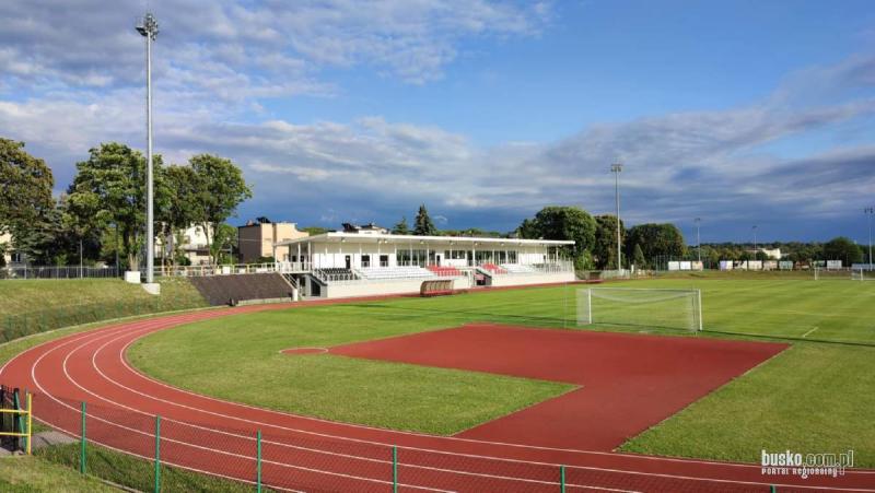 Oldboje zagraj� o Puchar Burmistrza Buska-Zdroju. W sobot� turniej na Stadionie Miejskim. Foto: 43433_stadion_miejski_bosir_busko.jpg 
