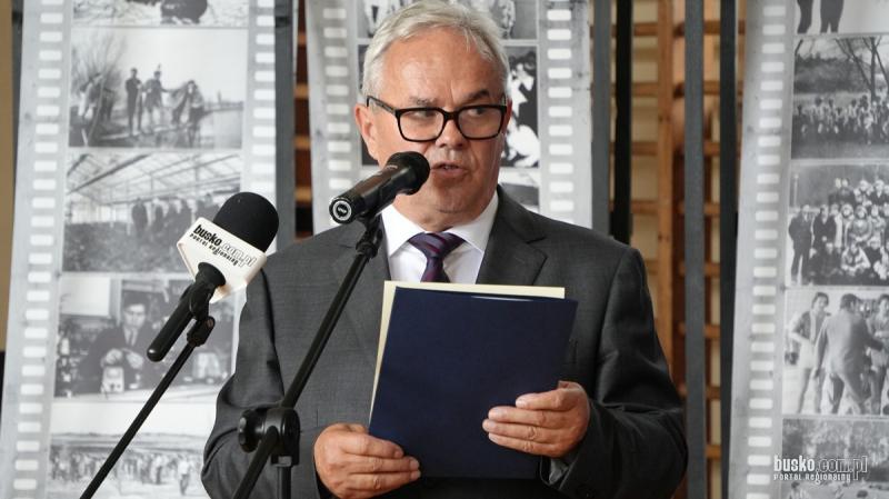 Du�e zmiany przy ZSTI w Busku-Zdroju. Najpierw schron, p�niej nowa hala sportowa (foto/video). Foto: 43470_budowa_schronu_pod_zsti_028.jpg 
