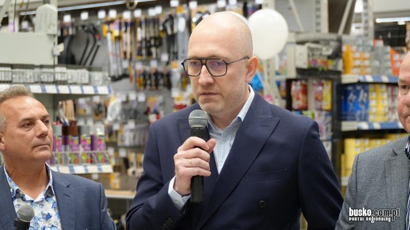 PSB Mr�wka w Busku-Zdroju w nowej ods�onie. Tak wygl�da�o wielkie otwarcie. Foto: 43536_otwarcie_psb_mrowka_busko_007.jpg 