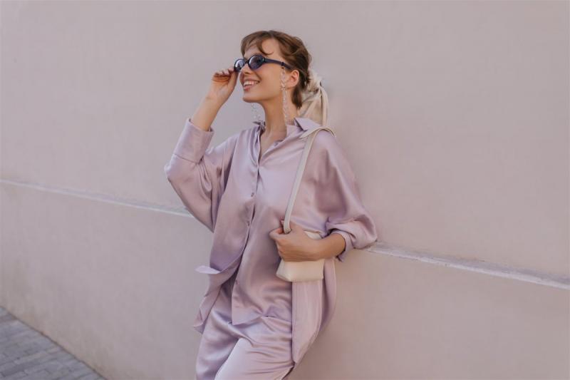 Komfortowy total look: Jak stylizowa� dresy damskie, by wygl�da� elegancko i z klas�. Foto: 43539_dresy_damskie.jpg 