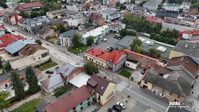 W Busku-Zdroju powstanie Dzienny Dom Pomocy. Jest plan dla budynku po dawnej OSP. Foto: 43587_budynek_po_osp_partyzantow_004.jpg 