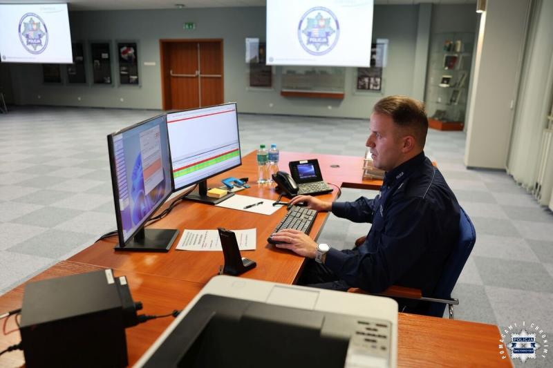 Norbert Zaczkowski z Buska-Zdroju w�r�d najlepszych policjant�w w �wi�tokrzyskiem. Foto: 43605_najlepsi_policjanci_zawody_4.jpg 