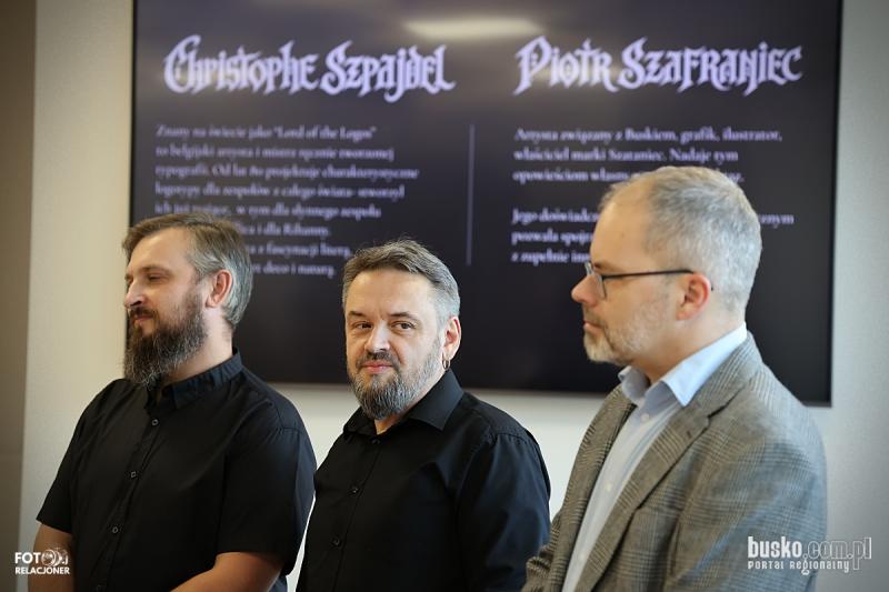 Buski Bestiariusz o�ywi� lokalne legendy. Niezwyk�y wernisa� w Galerii Sztuki Willi Polonia. Foto: 43613_wernisaz_wystawy_bestiariusz_buski_007.JPG 